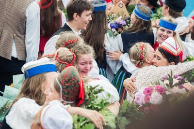 XIII noorte laulu- ja tantsupidu 3.vaatus