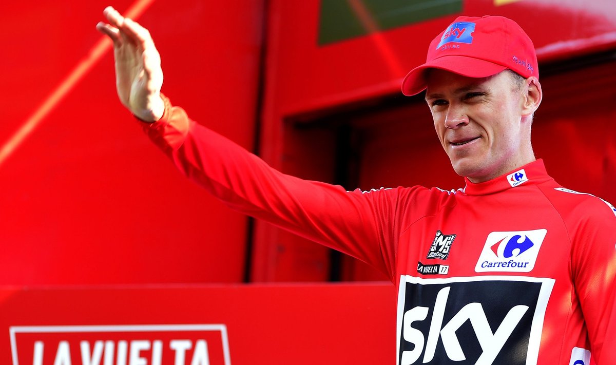 Chris Froome jätkab Vueltal liidrina.