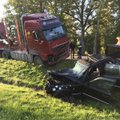 FOTOD JA INTERAKTIIVNE GRAAFIK | Raplamaal lohistas veoauto sõidukit mitukümmend meetrit edasi
