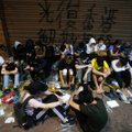 VIDEO | Hongkongi politsei ümber piiratud ülikoolilinnakusse on jäänud sadakond meeleavaldajat