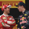 VIDEO: Vettel kurjustas enne Hiina GP autasustamist kaamera ees Kvjatiga