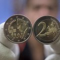 FOTOD: Tänasest on käibel Paul Kerese teemaline 2-eurone münt