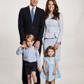 ARMAS FOTO | Lapseootel hertsoginna Catherine ja prints William avaldasid ametliku jõulupildi
