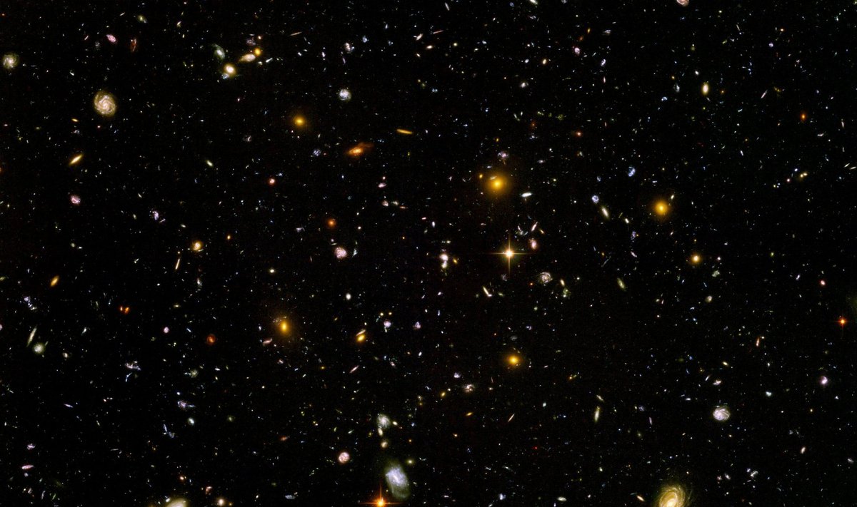 Hubble'i ülesvõte kaugetest galaktikatest