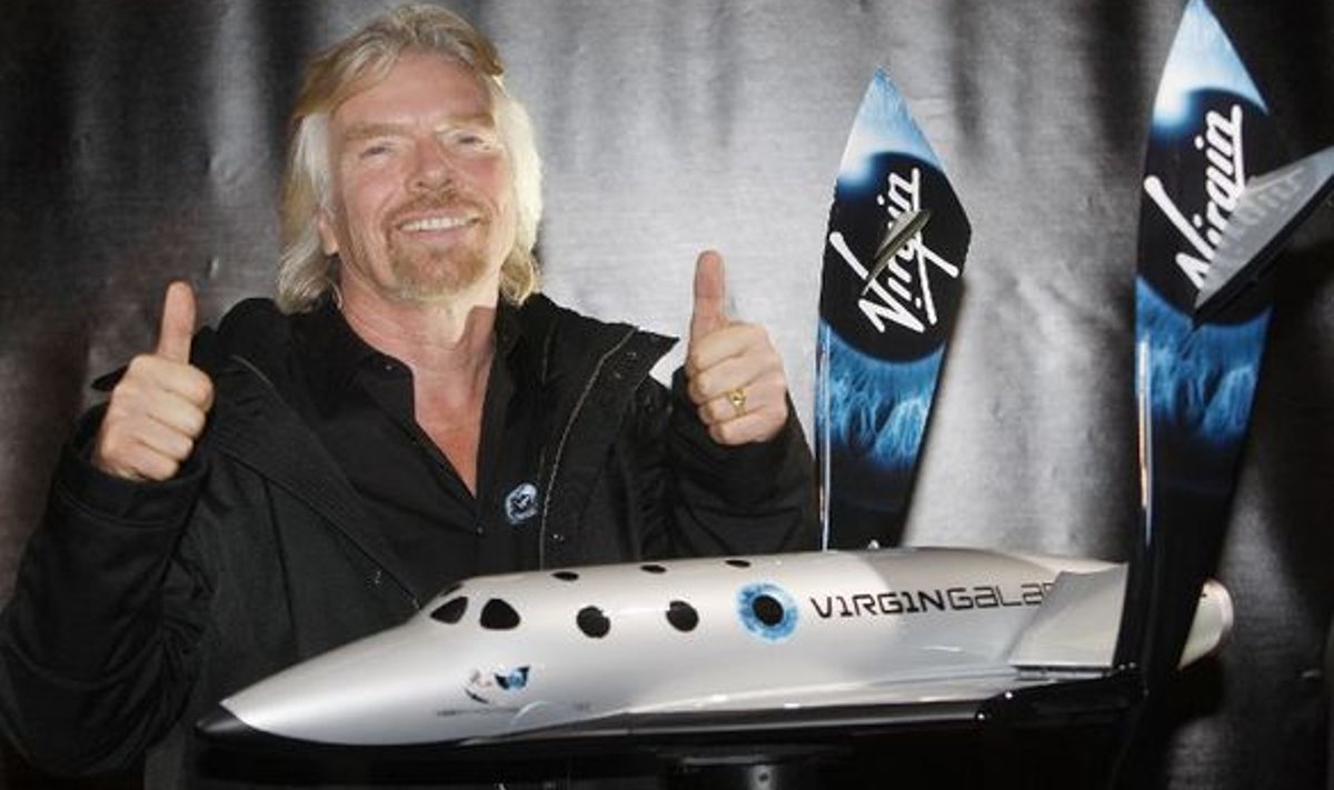 Richard Branson esitleb SpaceShipTwo kosmoselaeva New Yorgis 23. jaanuaril 2008.