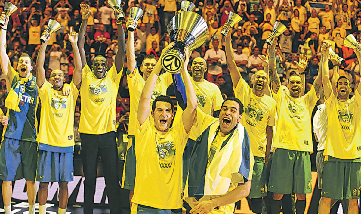 Tel Avivi Maccabi mängijad ja 10 000 fänni värvisid Milano kollaseks. 