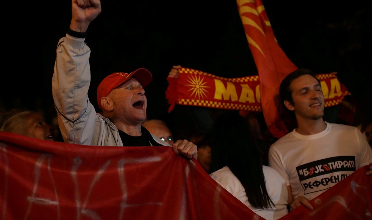 Nimemuutuse vastastel on põhjust rõõmustada – Makedoonia valitsus ei suuda ilmselt põhiseadust muuta.