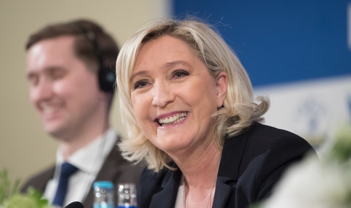 Marine Le Peni pressikonverents
