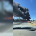 ЖУТКИЕ КАДРЫ | В Чили самолет, тушивший лесные пожары, упал на шоссе, пилот погиб