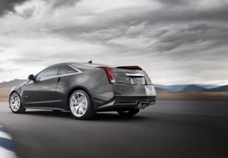 Cadillac CTS-V Coupe niidab konkurentidel jalad alt
