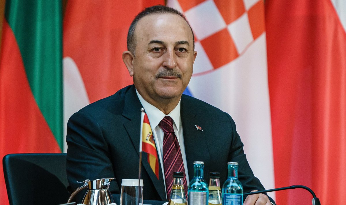 Türgi välisminister Mevlut Cavusoglu NATO mitteametlikult välisministrite kohtumisel Berliinis.