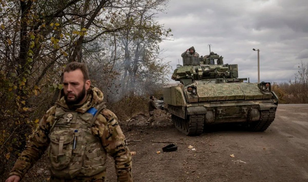 Ukraina armee Bradley jalaväe lahingumasin Avdijivka lähedal