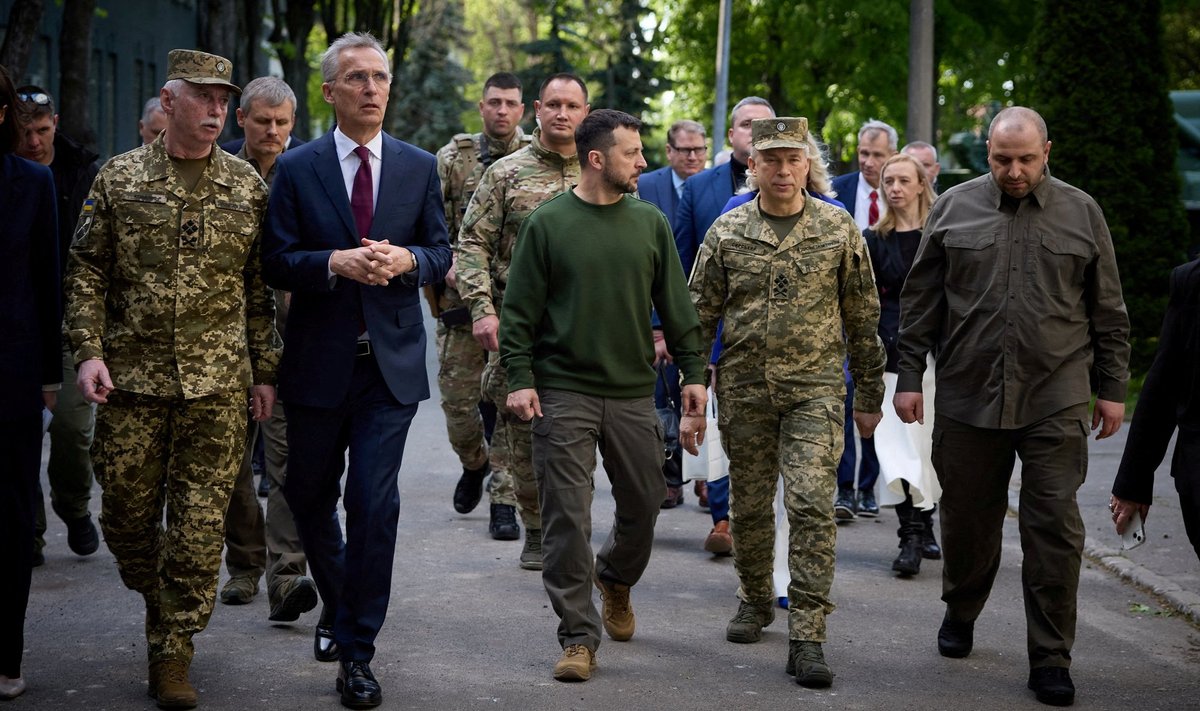 NATO juht Jens Stoltenberg külastas Kiievit.