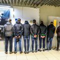 FOTOD JA VIDEO | Žalgirise fännide provokatsioon tõi Leedus suurel korvpallilahingul kaasa korraliku publikumäruli, Kaunasest tulnud ultrad vahistati
