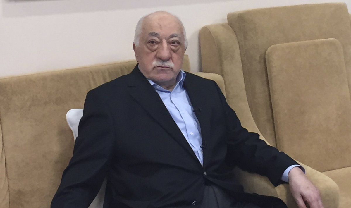 Fethullah Gülen - väidetavalt sama ohtlik kui mormoonid