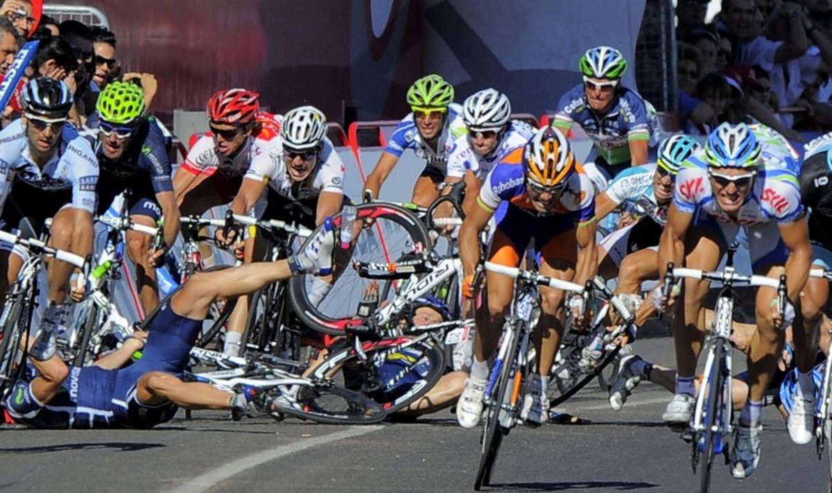 Vuelta avarii, kokkupõrge, jalgrattasport