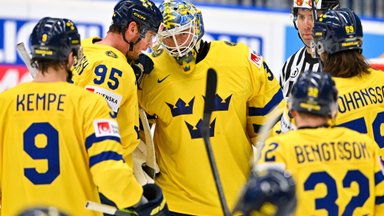 ВИДЕООБЗОР | ЧМ по хоккею: Казахстан проиграл Швеции, а Австрия сенсационно победила Финляндию. Канада обыграла Норвегию, США забили 5 голов Франции