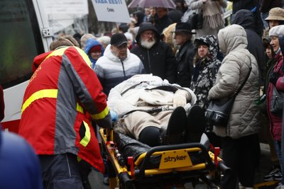 Üks protestija toimetati haiglasse