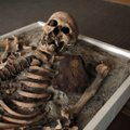 Jube lugu: arheoloogid leidsid keskaegsest hauast õõvastava „kirstussünnituse“