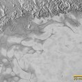 Pluuto liustikud voolavad ja sudune atmosfäär ulatub 130 kilomeetrini