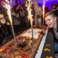 FOTOD | Kohal Eesti muusikatööstuse koorekiht ja glamuursed staarid! Vaata, kuidas peetakse Universali suurejoonelist sünnipäeva