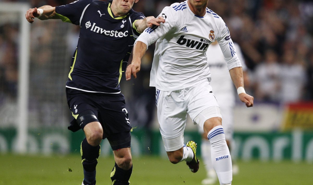 Tottenham Hotspur's Bale and Real Madrid's Ronaldo battle for the ball during the first leg of their Champions League quarter-final soccer match in Madrid