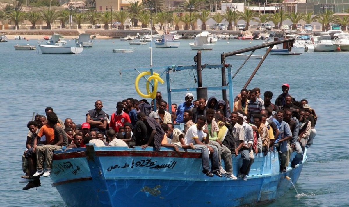 Põgenikud saabumas Lampedusale