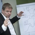 Värvika ajalooga finantsjuht Charlie Viikberg lahkub Eesti Postist