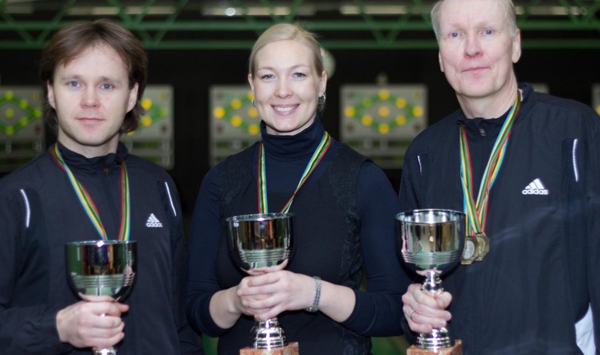 Meesteklassi võitja Markko Abel, Kaidi Safronov ja meesveteranide kuld Raul Rebase