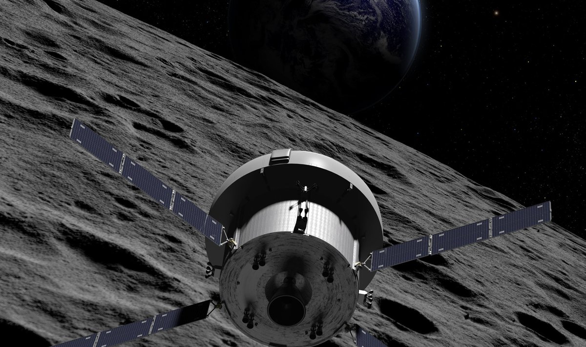 Kunstniku ettekujutus Orioni kosmoselaevast madalal Kuu orbiidil