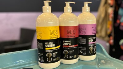 Tauro Pro Line lemmikloomade karvkatte ja nahahooldustooted.