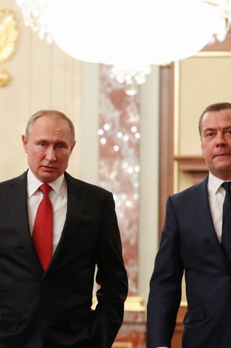 Medvedevi ja Putini teed paistavad minevat lõplikult lahku