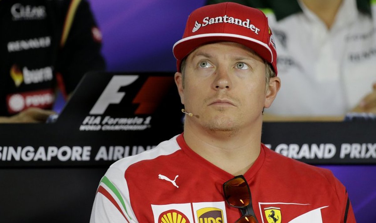 Kimi Räikkönen Singapuri etapi pressikonverentsil.