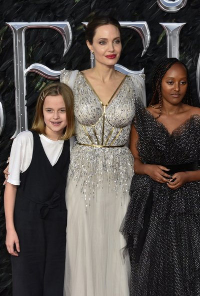 Vivienne(vasakul), Angelina ja Zahara