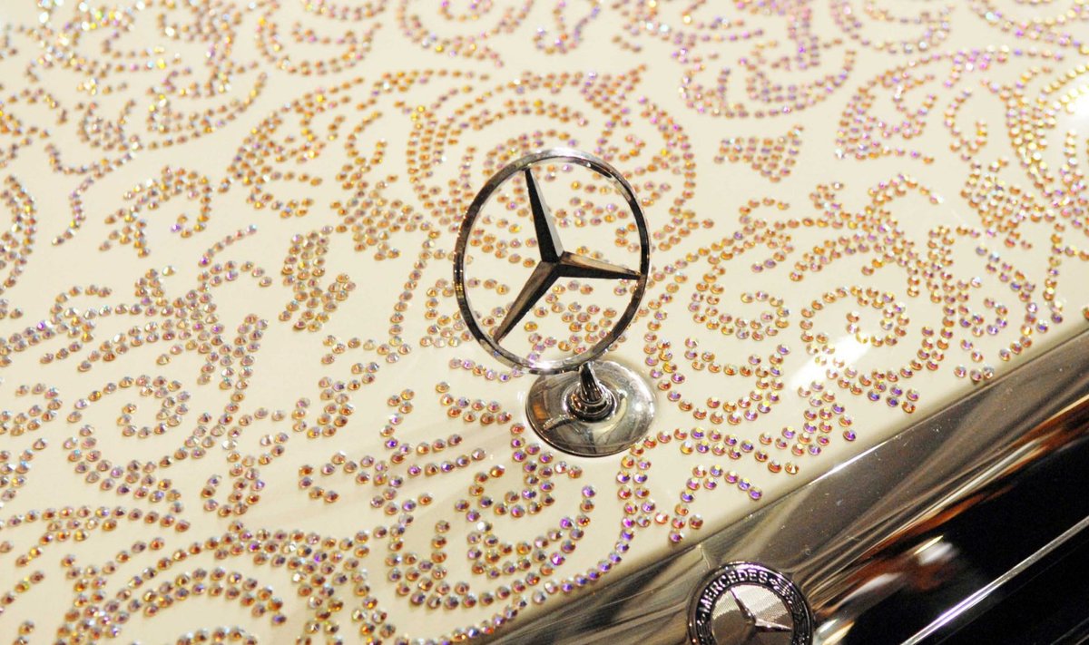 Briljantidega Mercedes miljardäridele