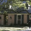 George W. Bushi maja juurde Dallases sõitis relvaga mees