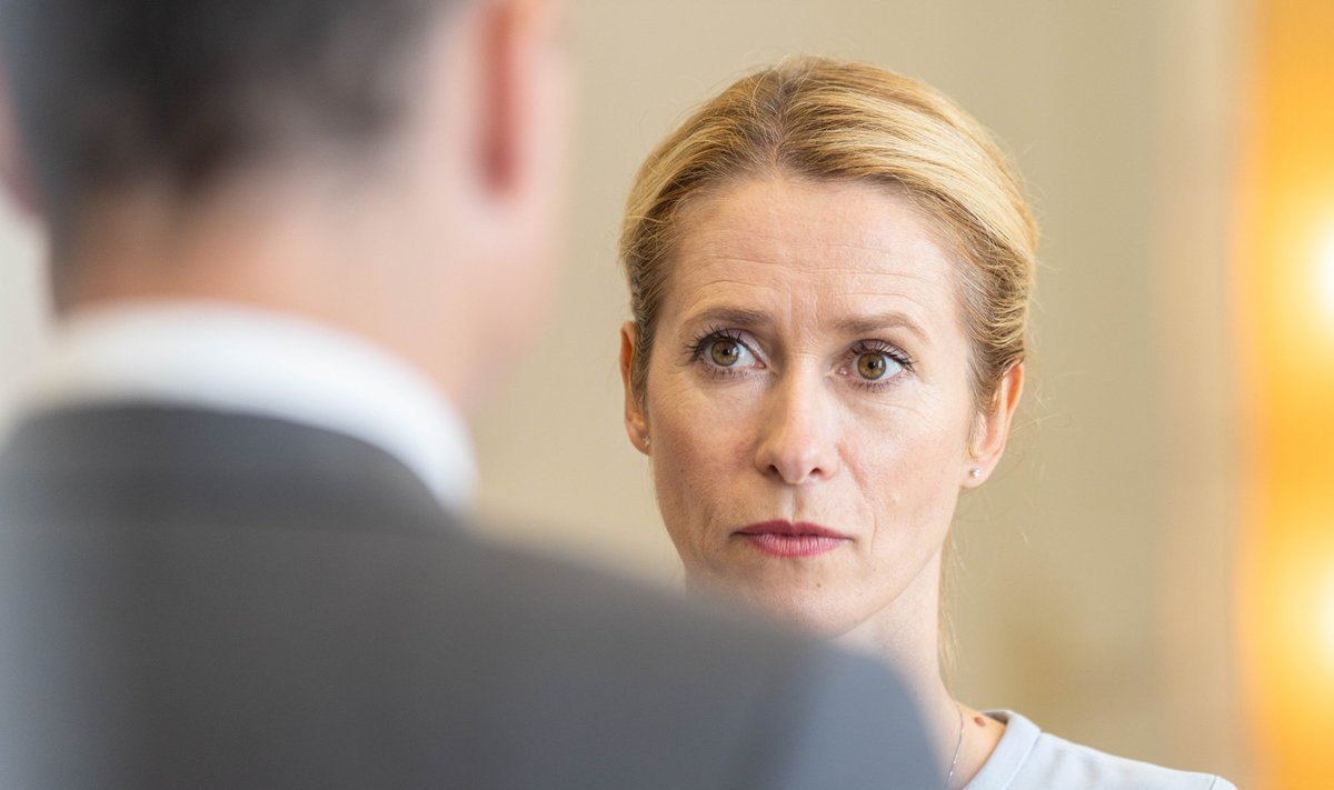 Selle asemel, et nüüd näidata ülimat siirust ja läbipaistvust, keeldub peaminister jätkuvalt avalikustamast enda abikaasa ettevõttele antud laenulepingut.
