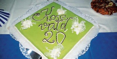 Just sellise tordiga tähistati aasta tagasi valla 20. sünnipäeva. Foto: Angela KilkJust sellise tordiga tähistati aasta tagasi valla 20. sünnipäeva. Foto: Angela Kilk