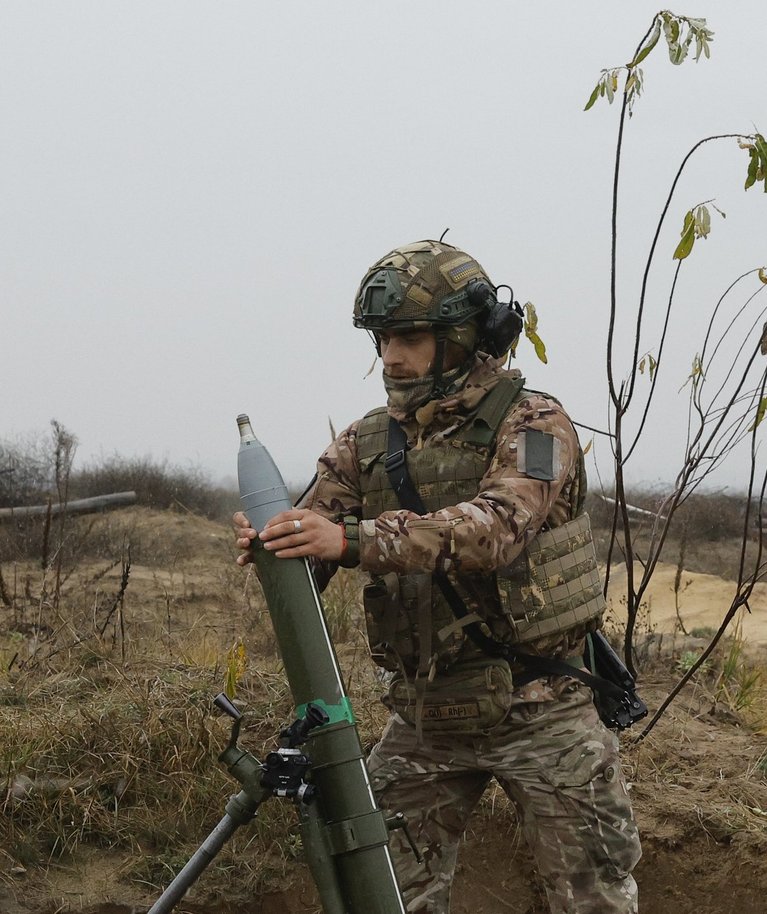 Ukraina sõjaväelane lahingkoolitusel. Foto tehtud 8. novembril Kiievi lähistel.