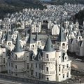 ФОТО и ВИДЕО | Мурашки по коже. Город-призрак из сотен заброшенных “диснеевских замков” в Турции