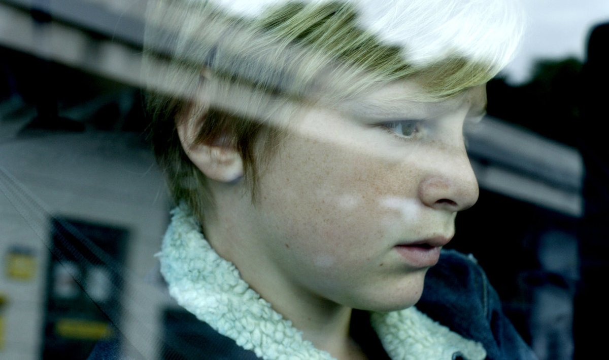 VÄIKE JA HIRMUNUD: 11aastase Julieni (Thomas Gioria) isa tahab poisi hooldusõigust, kuid poiss kardab teda.