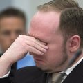 Breivik nõuab vanglalt uut Playstationit