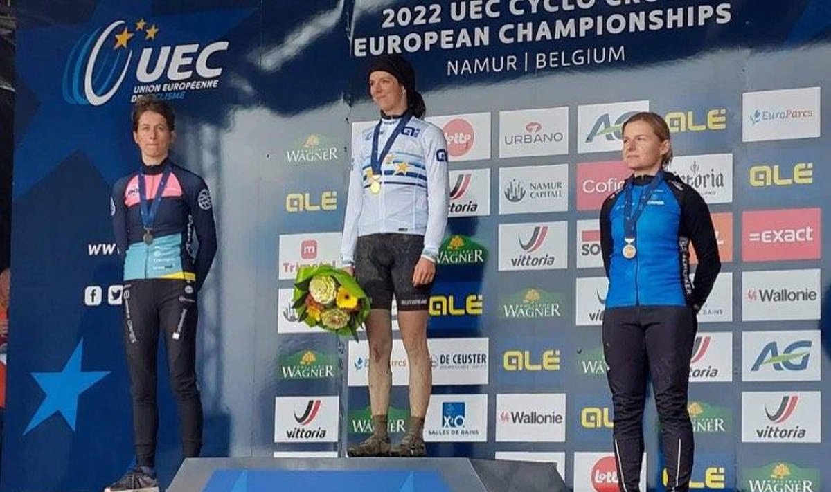 Sille Puhu pälvis seeniorite cyclo-crossi EM-il pronksmedali 35-39-aastaste naiste vanuseklassis