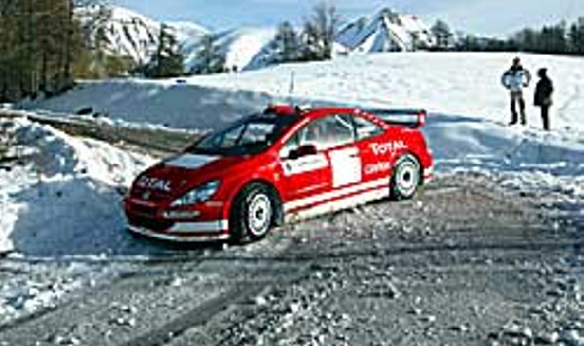 TUNDMATU SUURUS: Peugeot 307 WRC teeb Monte Carlos võistlusdebüüdi. Auto võimalusi hinnates on kahekordne maailmameister Marcus     Grönholm üsna ettevaatlik olnud. ALL OVER PRESS BALTIC