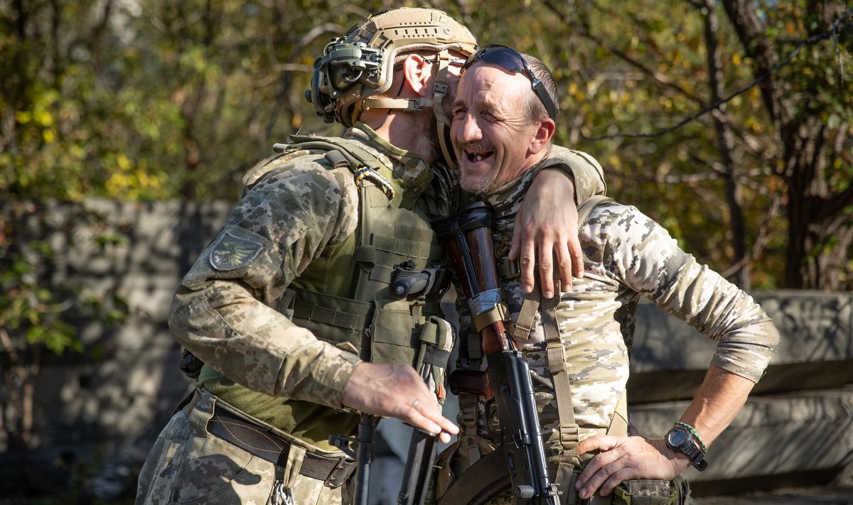 Delfi в Украине. Солдаты украинской армии.