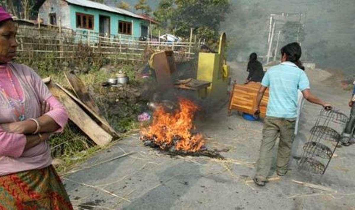 Võimuesindajate ja iseseisvuslaste kokkupõrke tagajärjed Gorkhalandis Rohini külas. Pilt on tehtud tänavu 1. jaanuaril. 