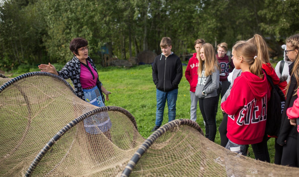 Eile said kalandusega lähemalt tuttavaks Saaremaa ühisgümnaasiumi 5.b klassi õpilased. 