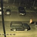 VIDEO JA FOTOD | Mustamäel peksti vähemalt üheteistkümne auto küljepeeglid puruks
