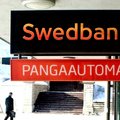 100 SEKUNDIT: Swedbankis hakkab 1. septembrist kehtima uus teenuste hinnakiri, Hiltoni hotelli ehitusel vajus alajaam kraavi