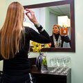 Naised vaatavad peeglisse keskmiselt kaheksa korda päevas